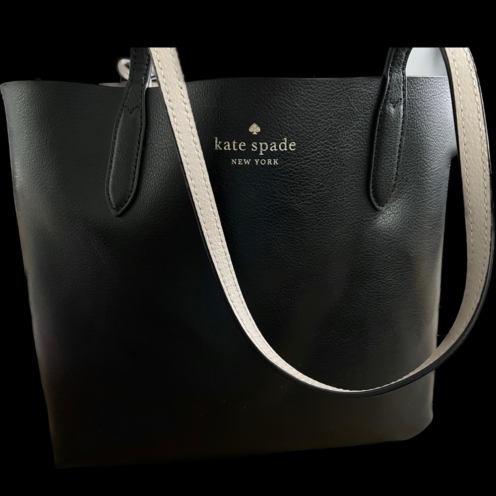 Kate Spade Ava Reversible Tote lightweight black ext/beige interior w coin purse